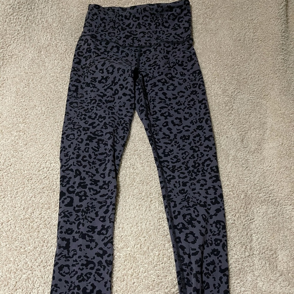 Athleta elation powervita grey leopard XS